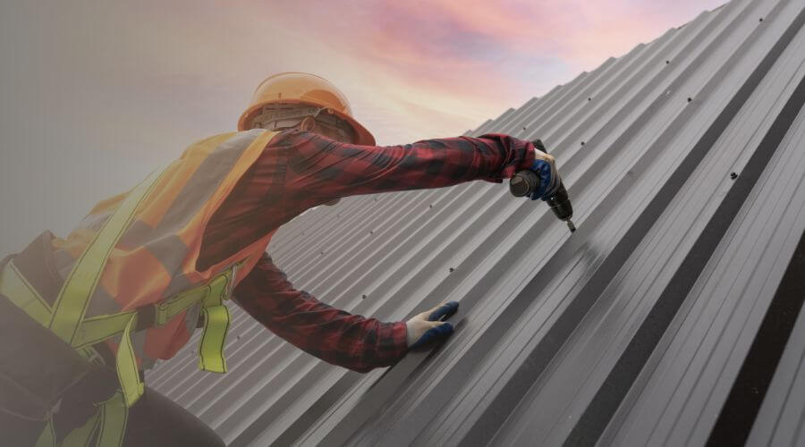Professional gutter cleaning in Essex, NY